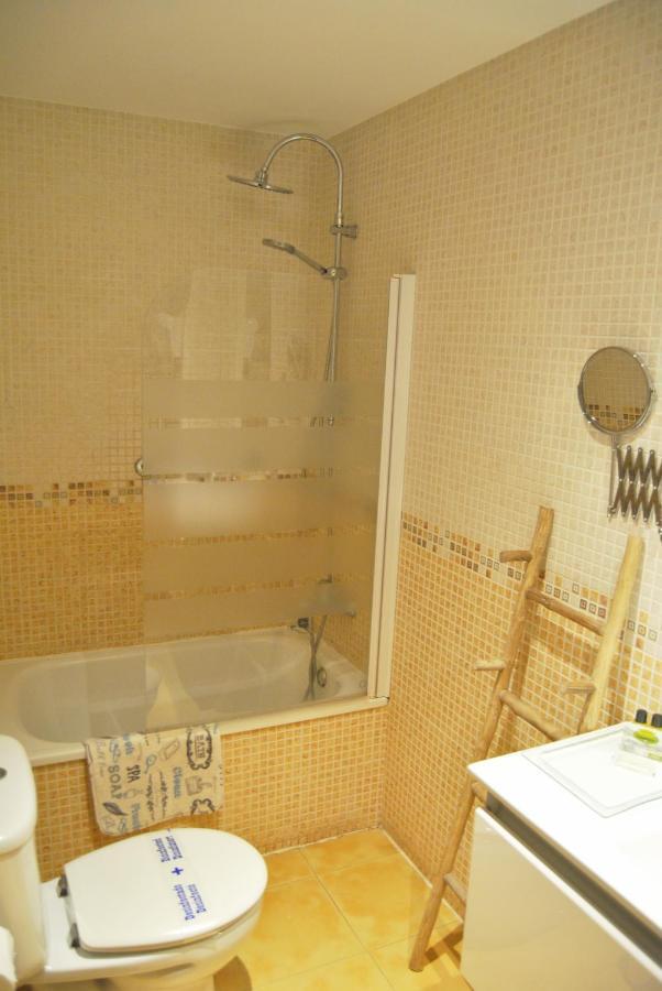 Apartamentos Deluxe Con Jacuzzi O Chimenea Love For Two Collado Mediano Kültér fotó